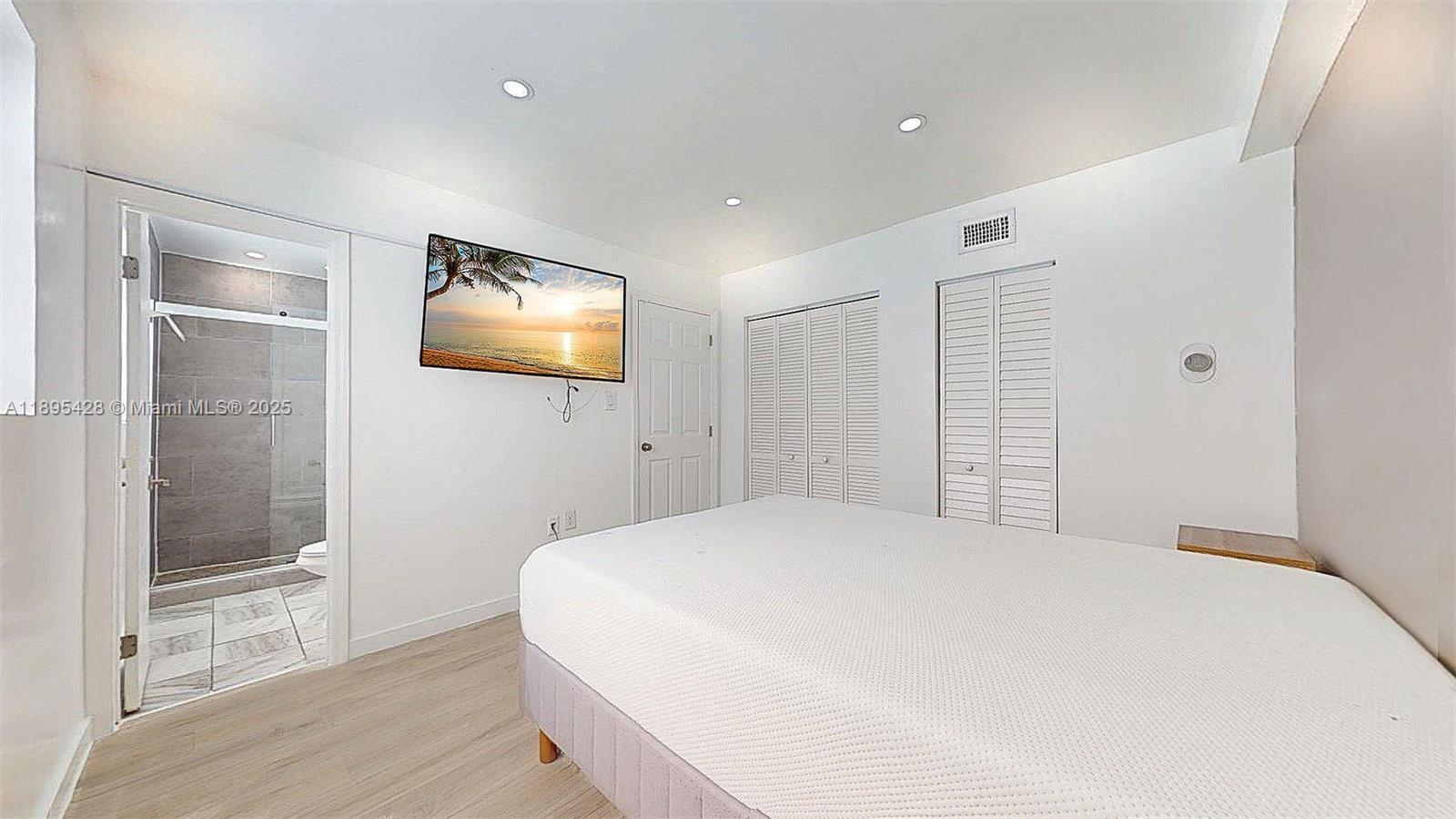 OAKLAWN SUB - Residential Lease
