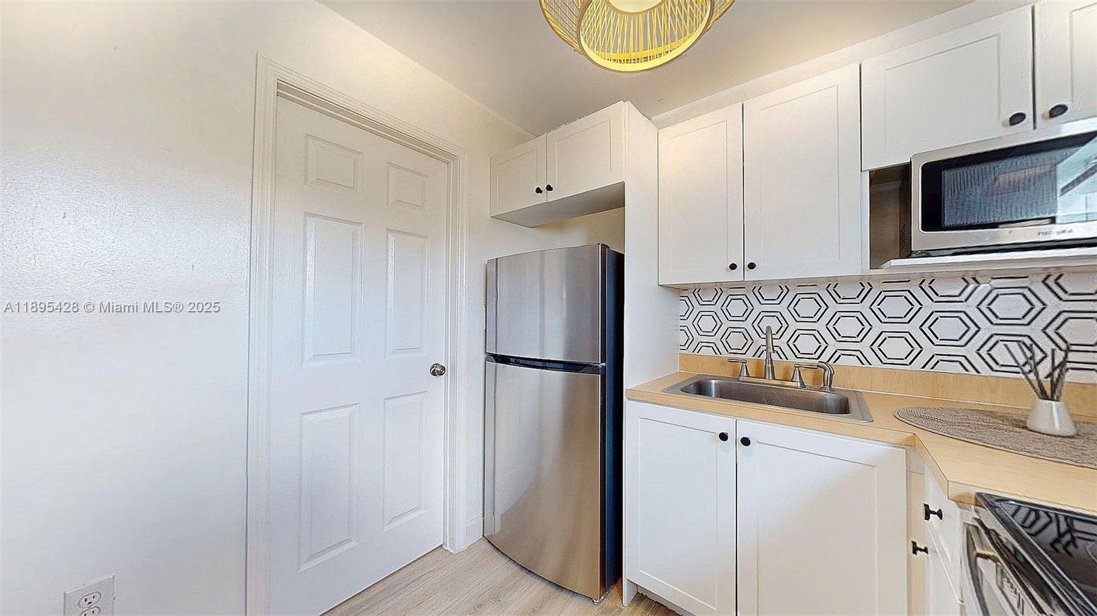 OAKLAWN SUB - Residential Lease