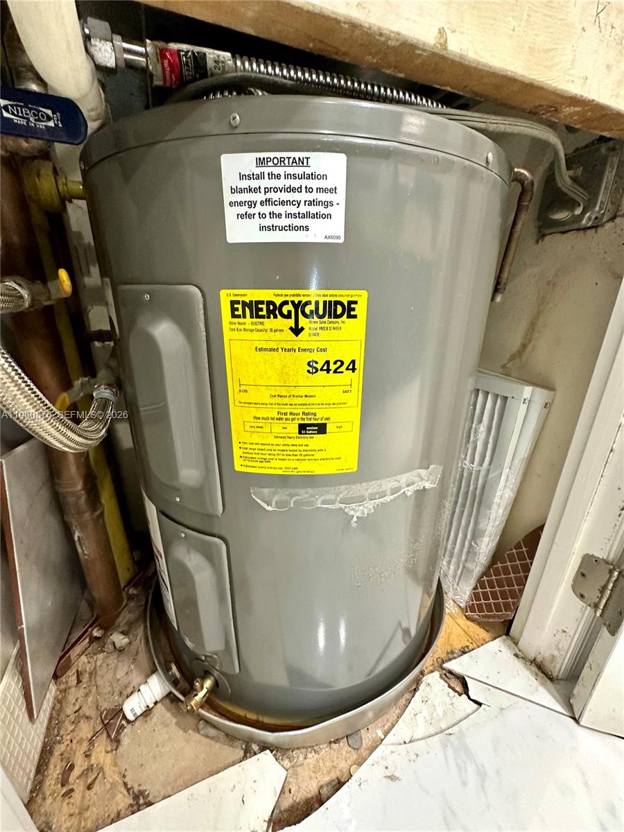 LA MER ESTATES SOUTH COND - Residential