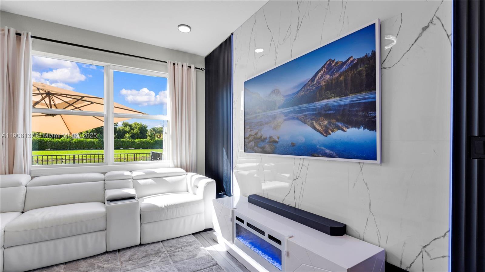 SOMERSET PLAZA - Residential