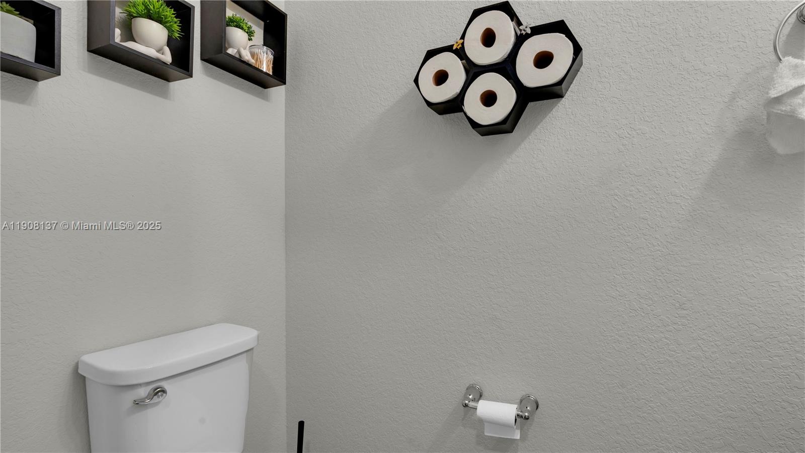 SOMERSET PLAZA - Residential