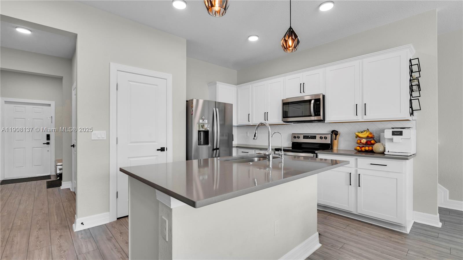 SOMERSET PLAZA - Residential