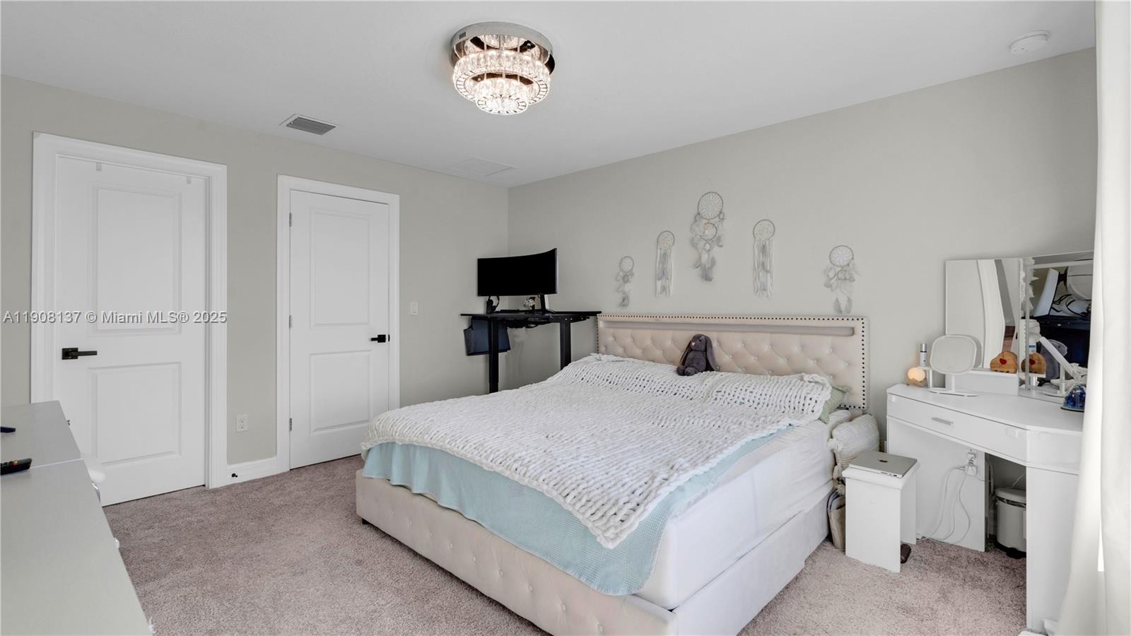 SOMERSET PLAZA - Residential