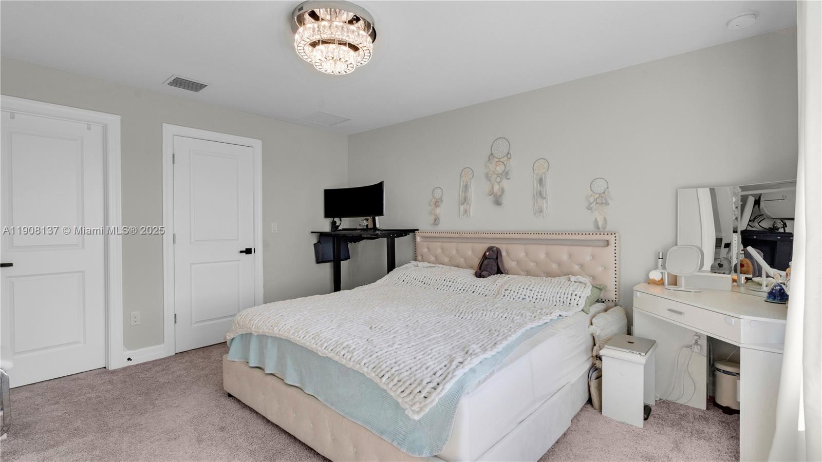 SOMERSET PLAZA - Residential