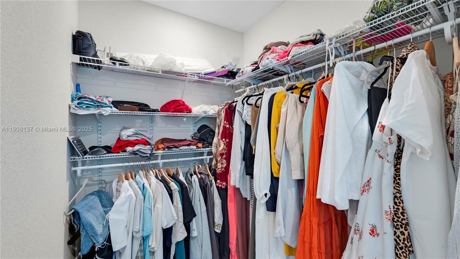 SOMERSET PLAZA - Residential