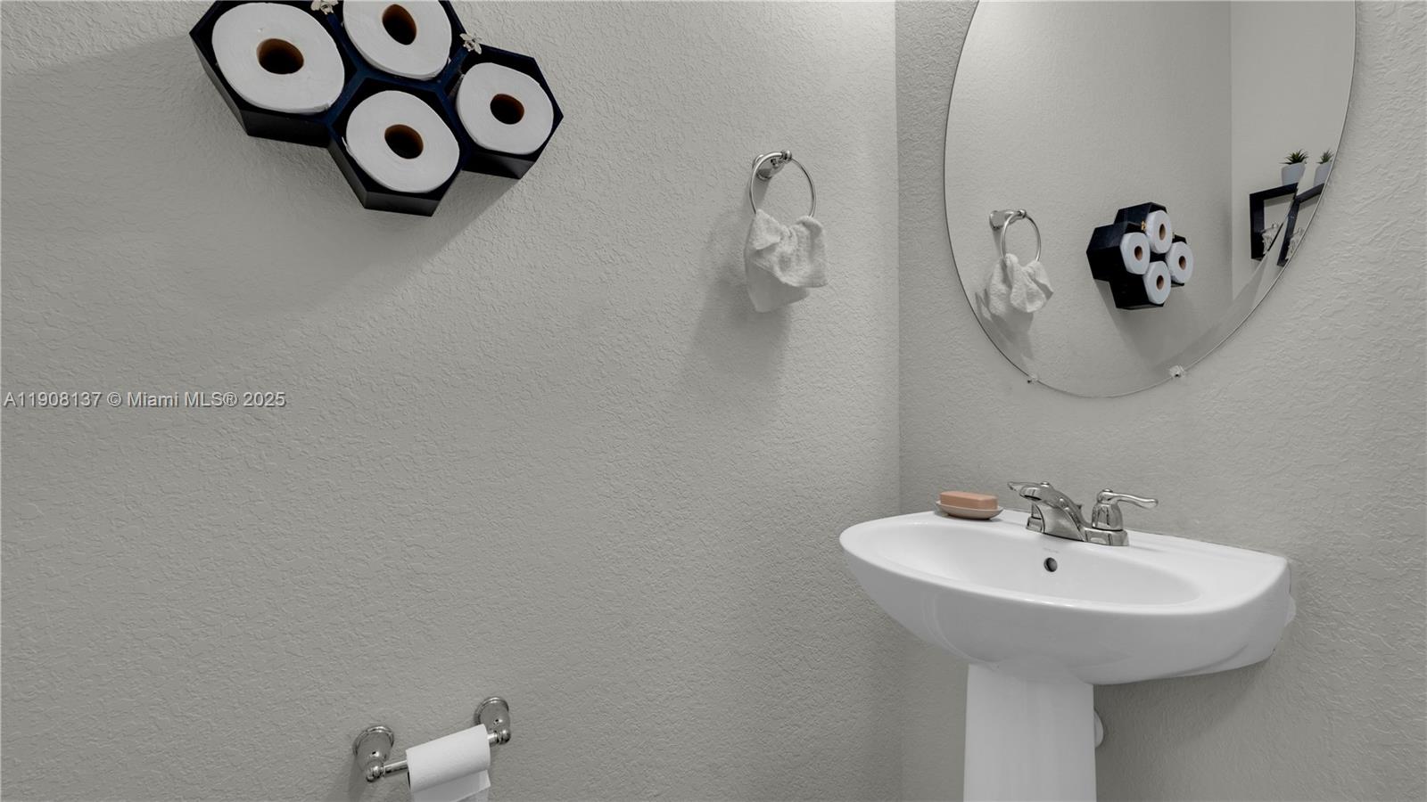 SOMERSET PLAZA - Residential