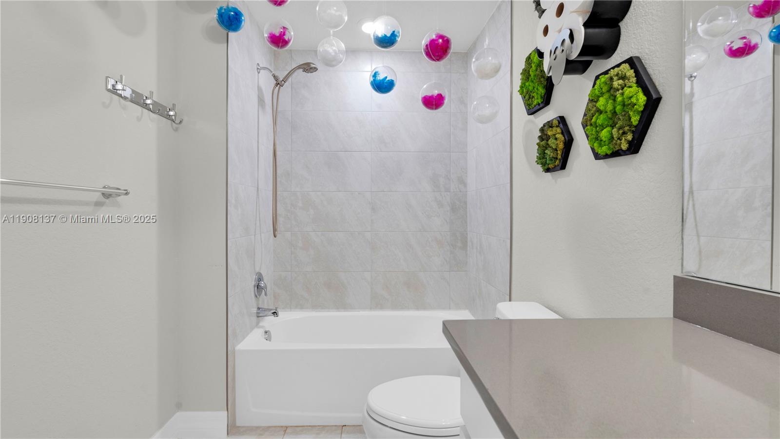 SOMERSET PLAZA - Residential