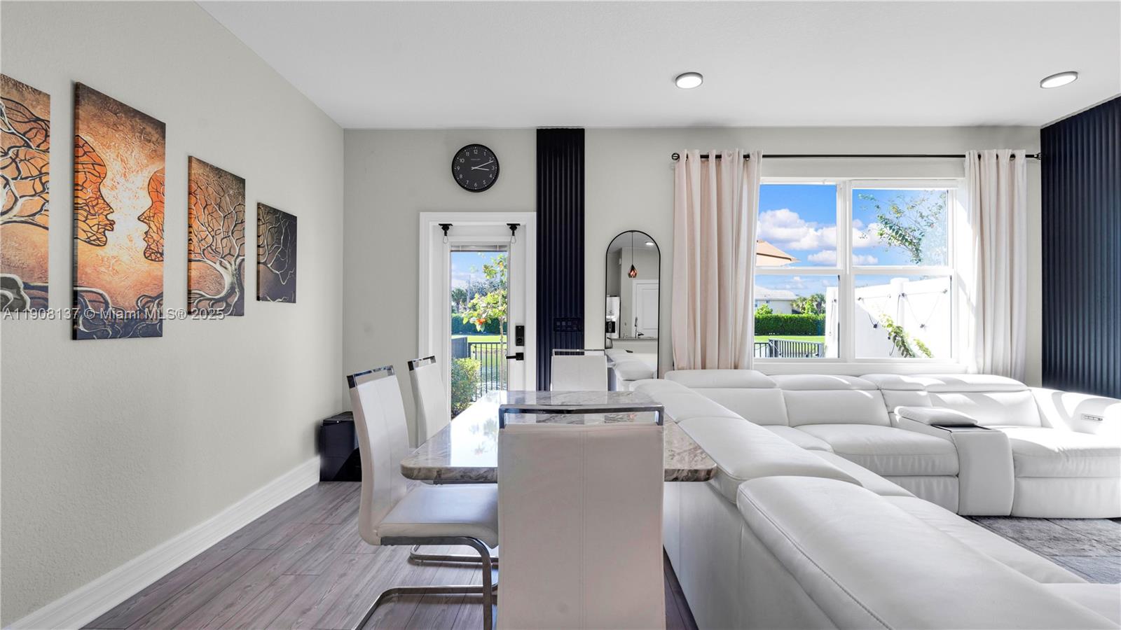 SOMERSET PLAZA - Residential