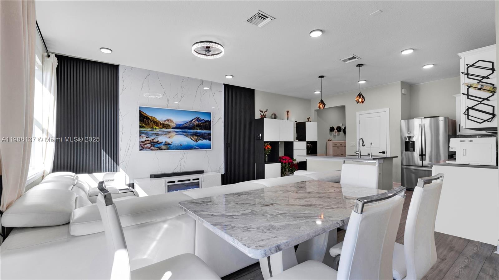 SOMERSET PLAZA - Residential