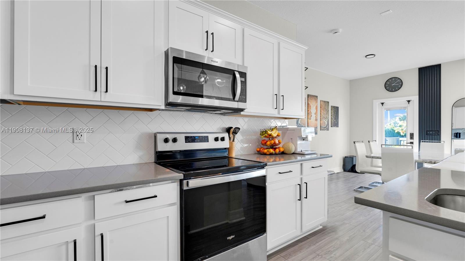 SOMERSET PLAZA - Residential