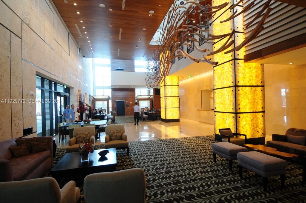 6801 Collins Ave 309