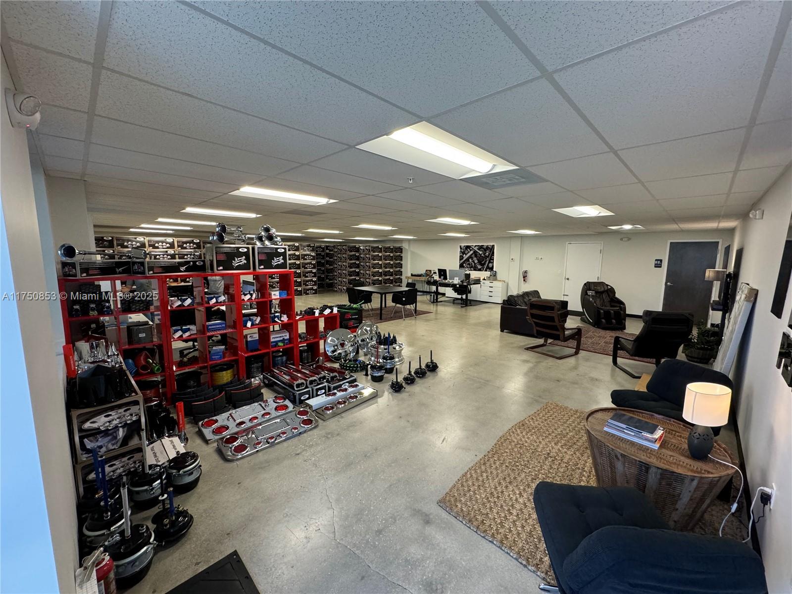 8565 W 44th Ave 102