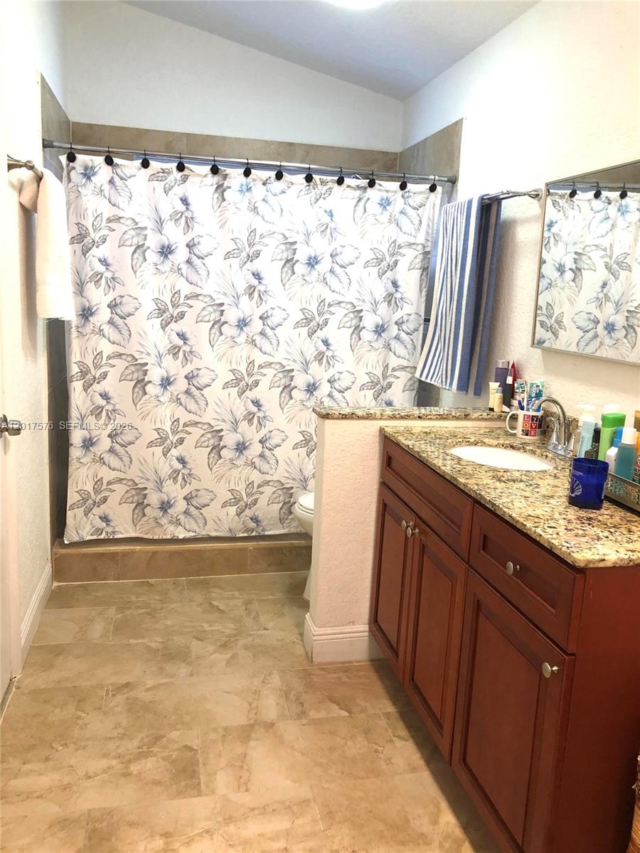 WEITZER SHAUNA MEADOWS SE - Residential