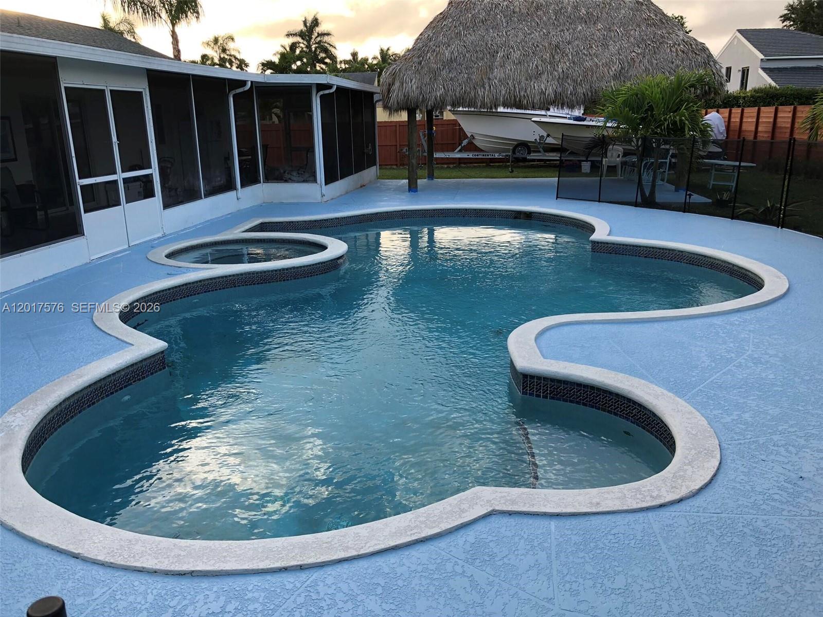 WEITZER SHAUNA MEADOWS SE - Residential
