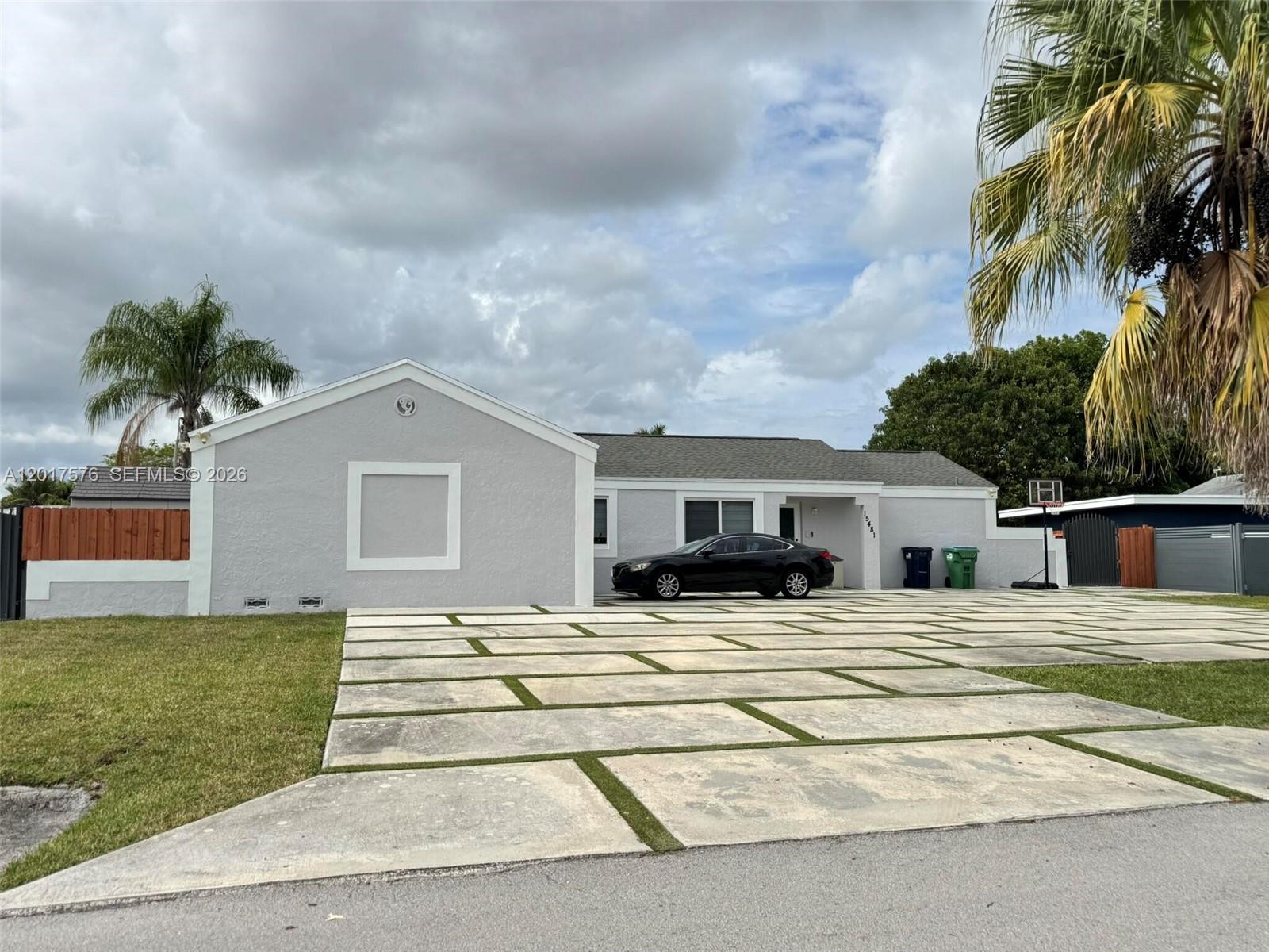 WEITZER SHAUNA MEADOWS SE - Residential
