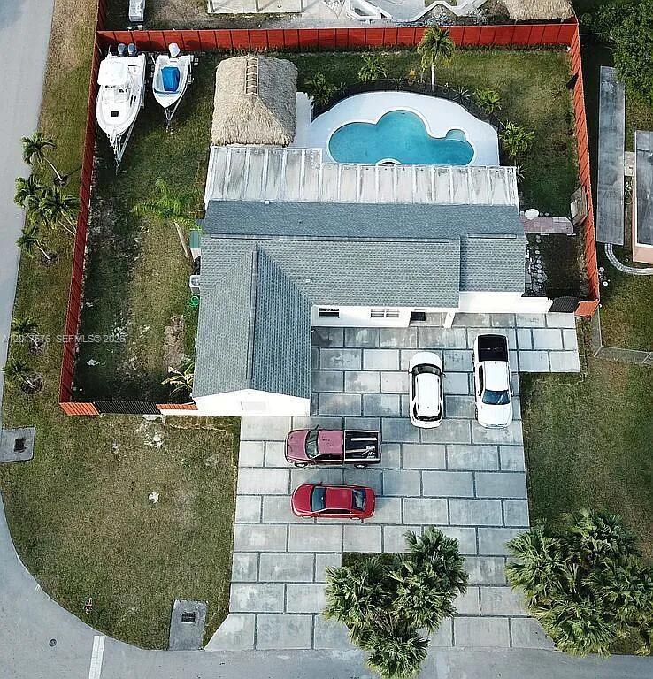 WEITZER SHAUNA MEADOWS SE - Residential