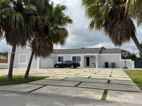 Photo of 15481 SW 155th Ter, Miami, FL 33187 (MLS # A12017576)
