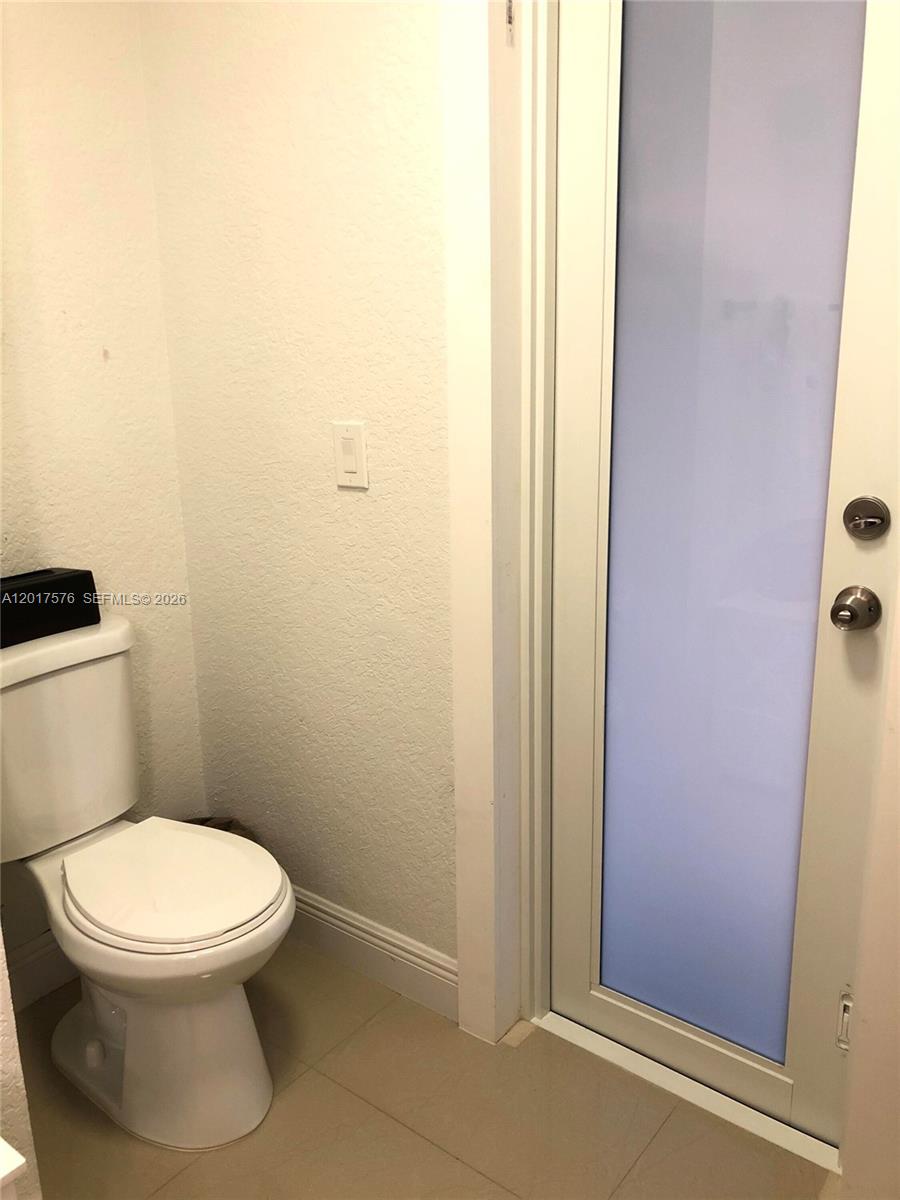 WEITZER SHAUNA MEADOWS SE - Residential