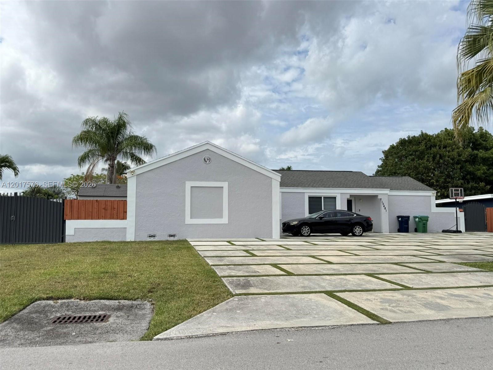 WEITZER SHAUNA MEADOWS SE - Residential