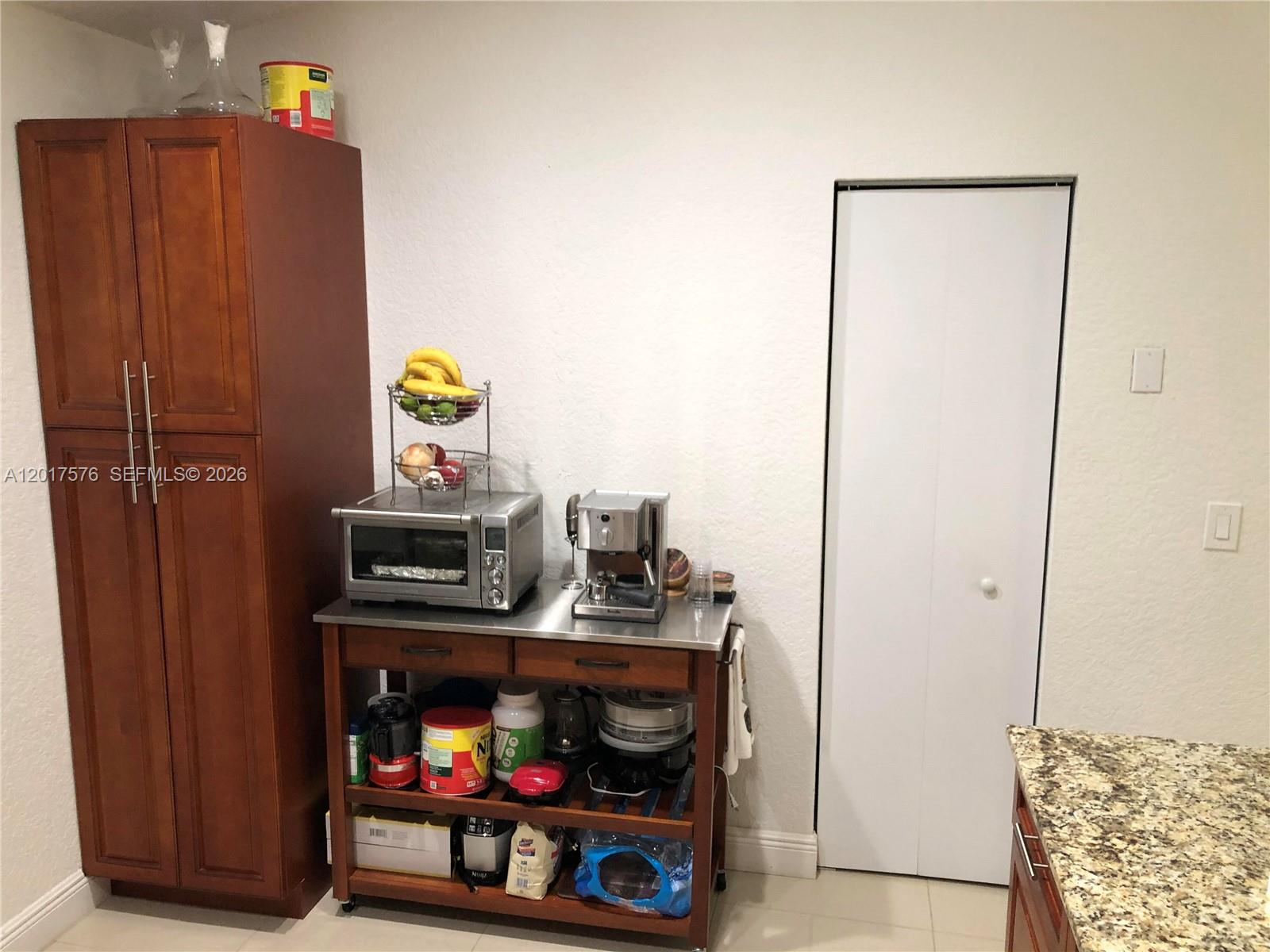 WEITZER SHAUNA MEADOWS SE - Residential