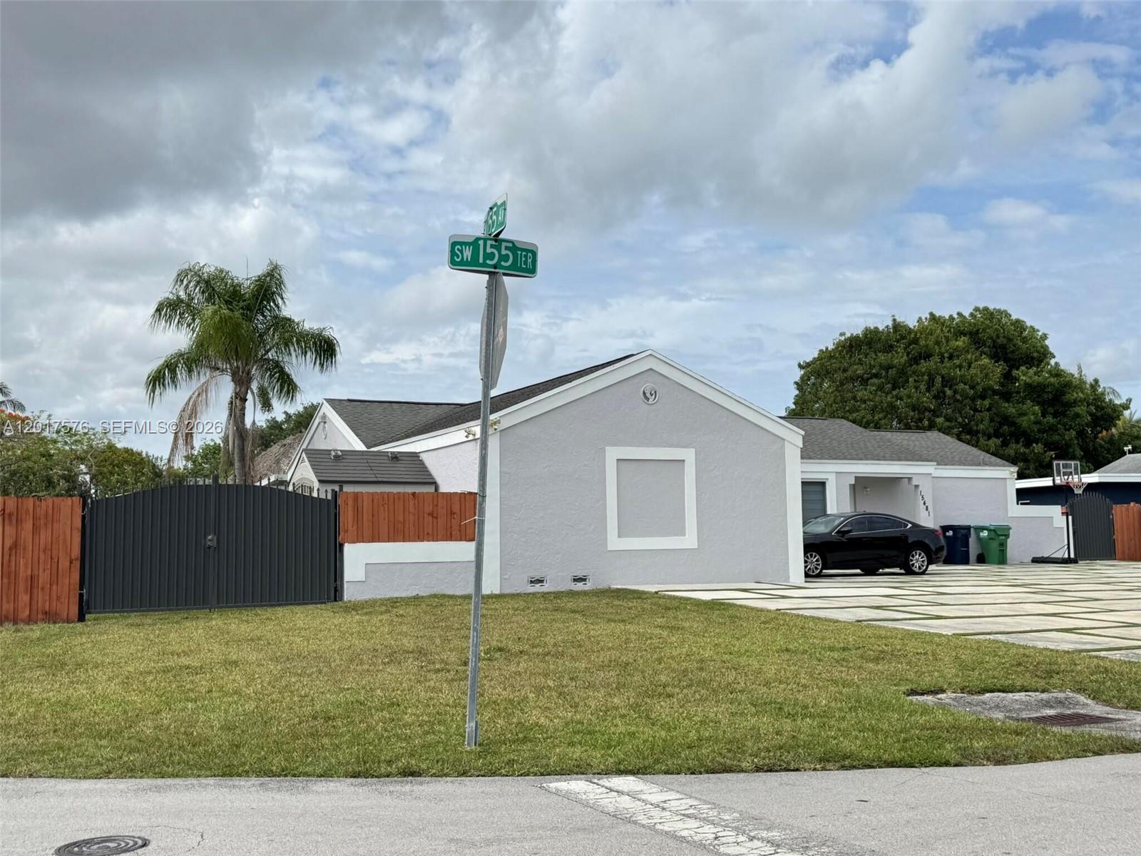 WEITZER SHAUNA MEADOWS SE - Residential