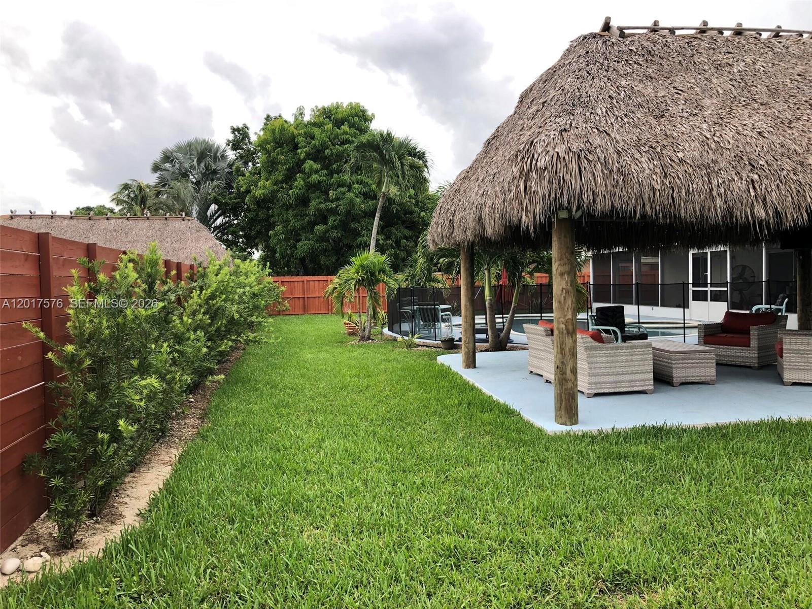 WEITZER SHAUNA MEADOWS SE - Residential