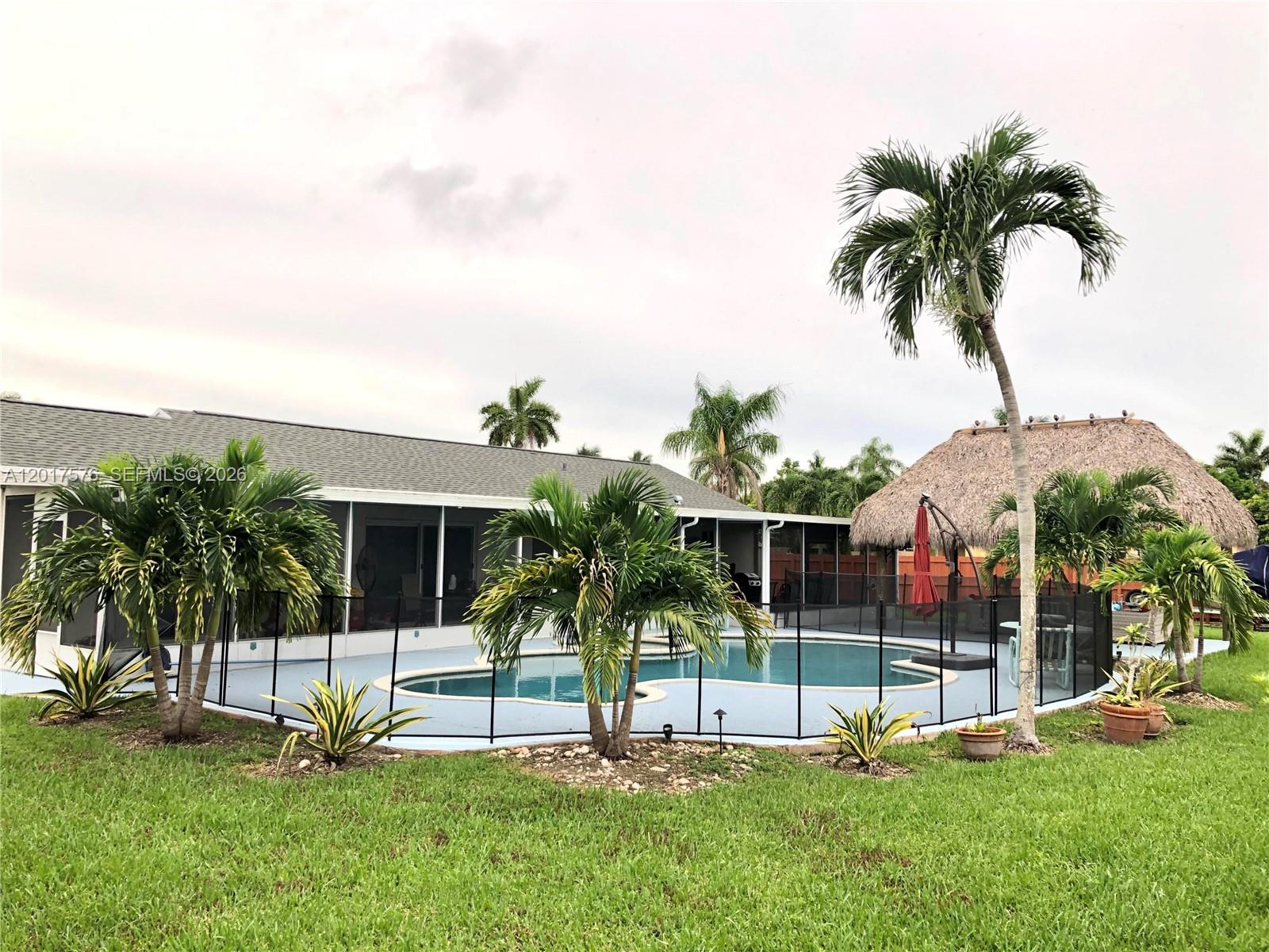 WEITZER SHAUNA MEADOWS SE - Residential