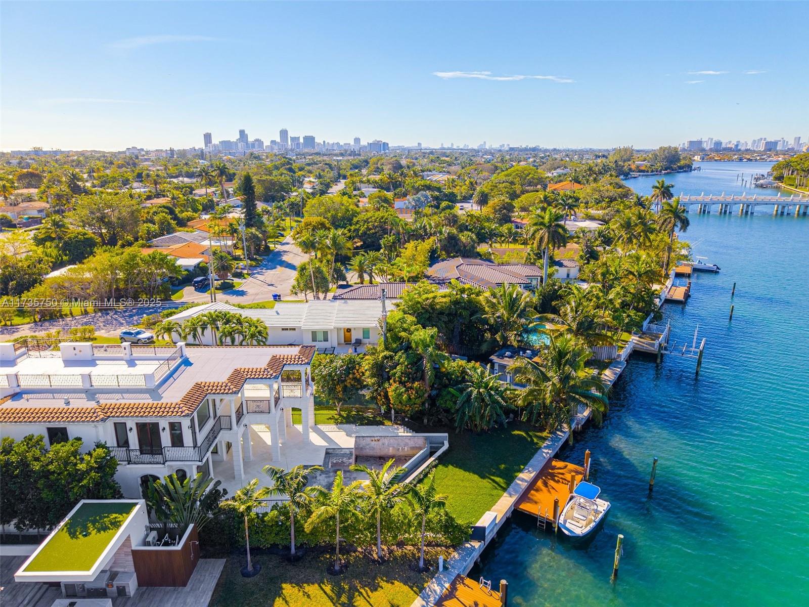 ALTOS DEL MAR NO 5 - Residential