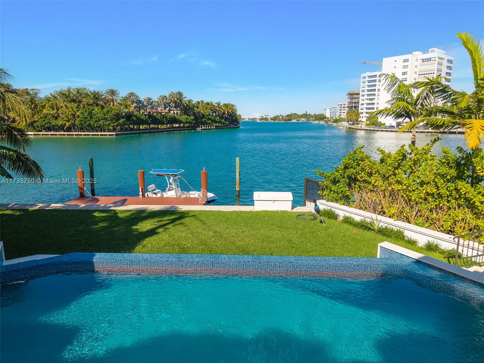 ALTOS DEL MAR NO 5 - Residential