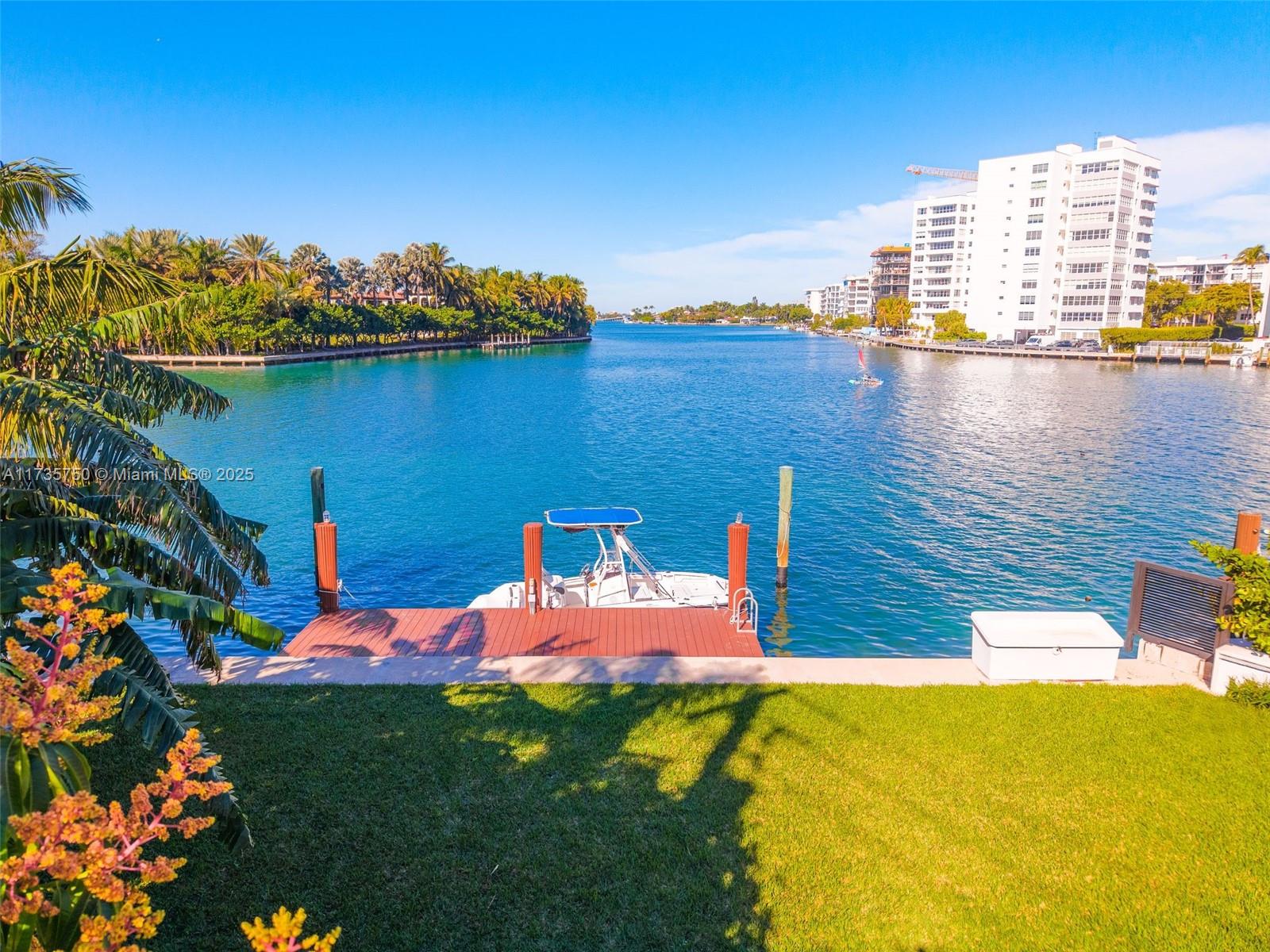 ALTOS DEL MAR NO 5 - Residential