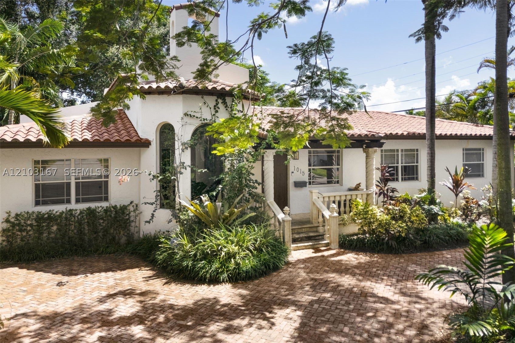1015 SW 44th Ave