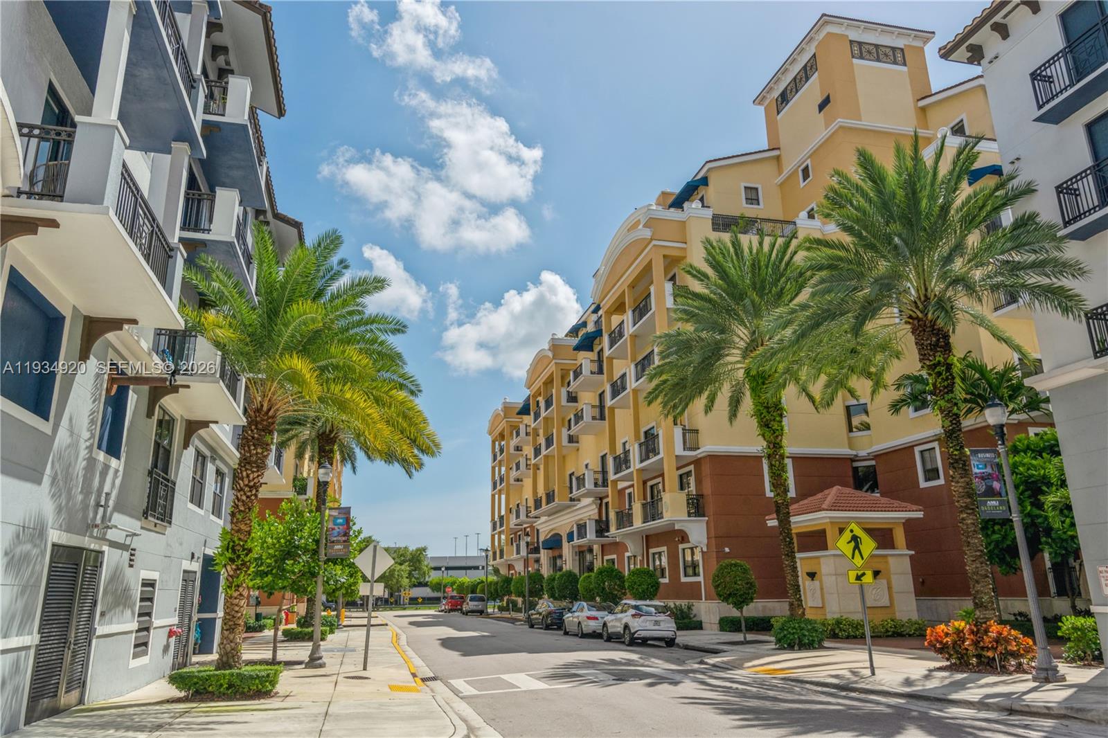 COLONNADE AT DADELAND SW - Residential