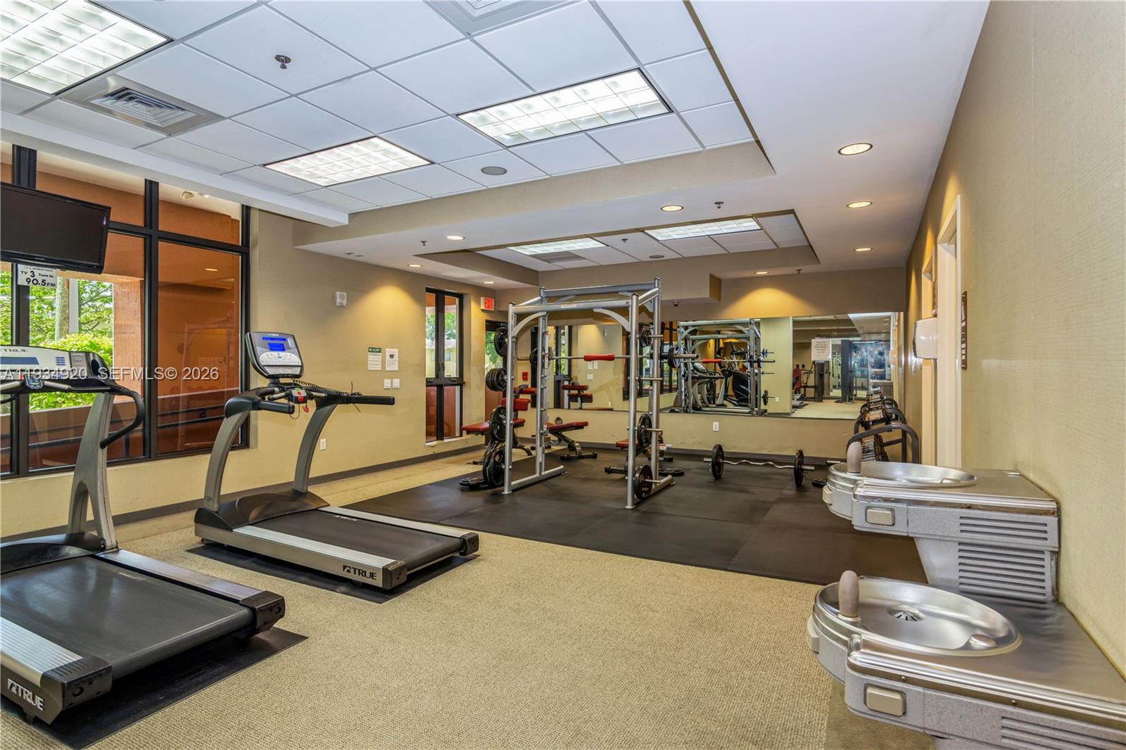 COLONNADE AT DADELAND SW - Residential