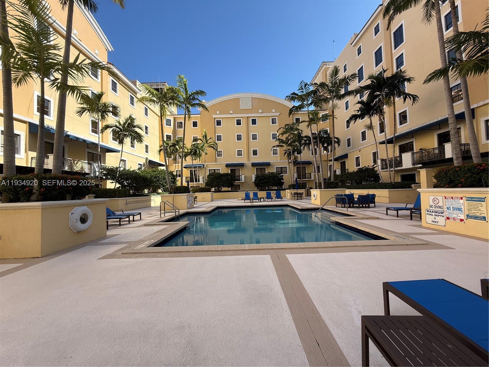 COLONNADE AT DADELAND SW - Residential