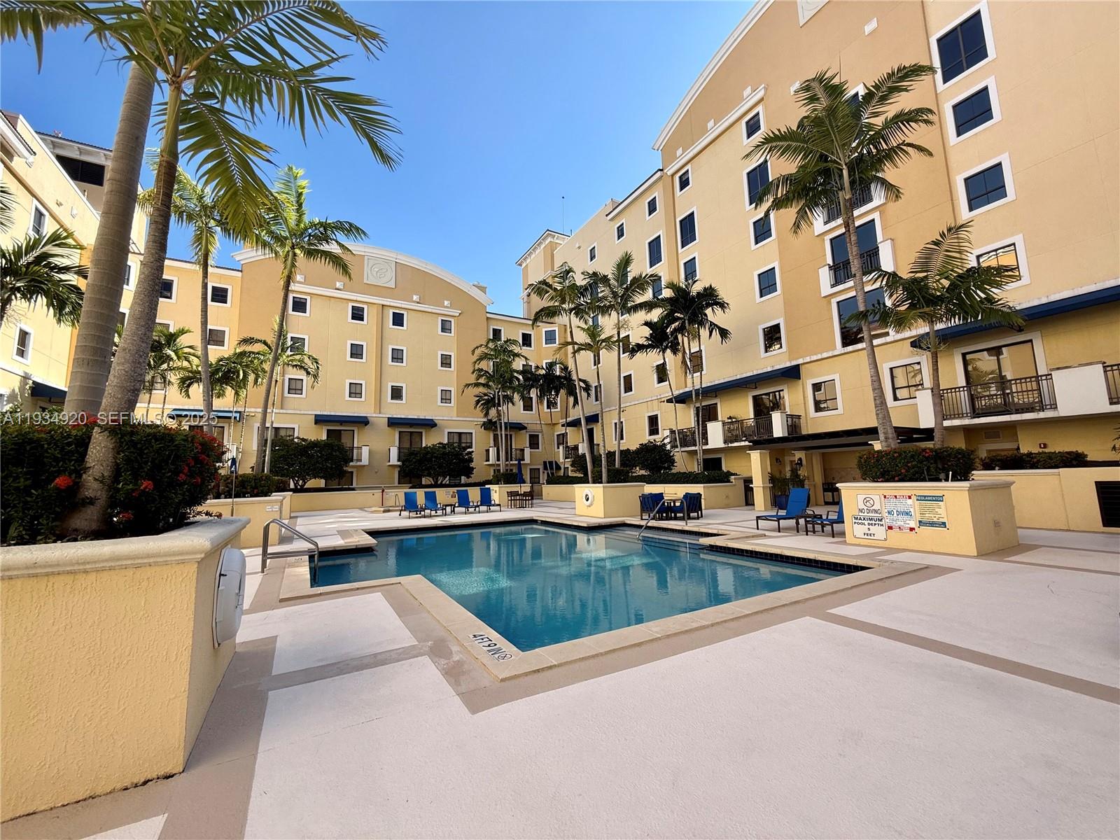 COLONNADE AT DADELAND SW - Residential