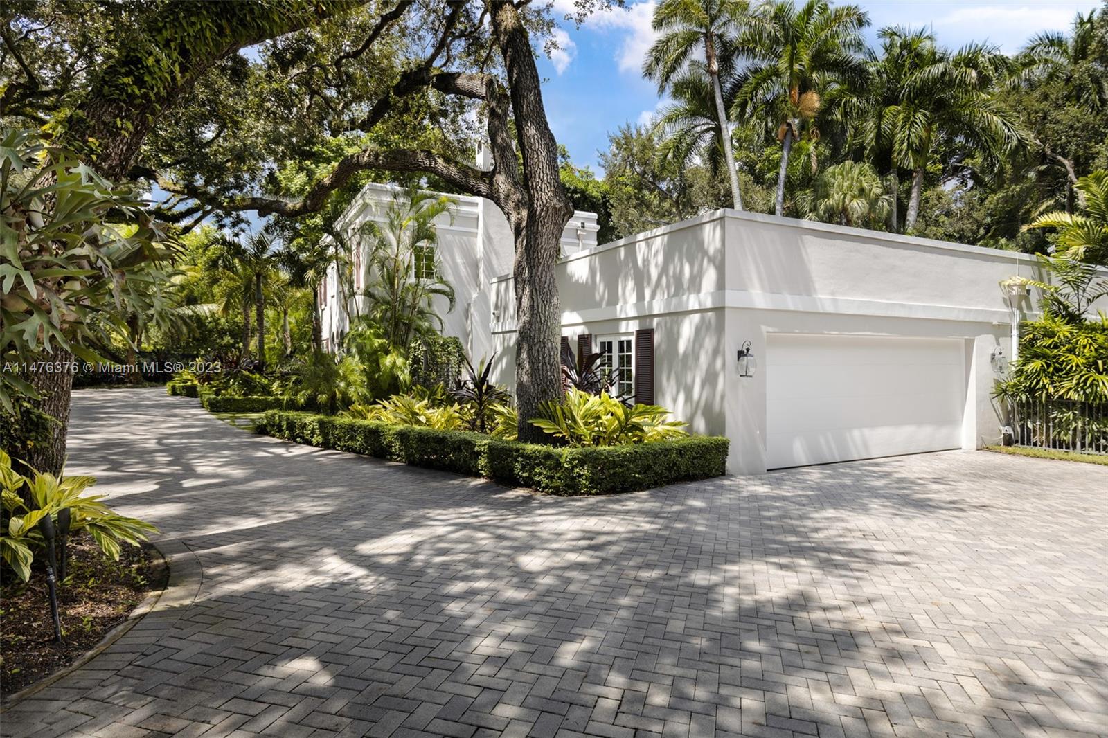 LEAFY WAY - Residential