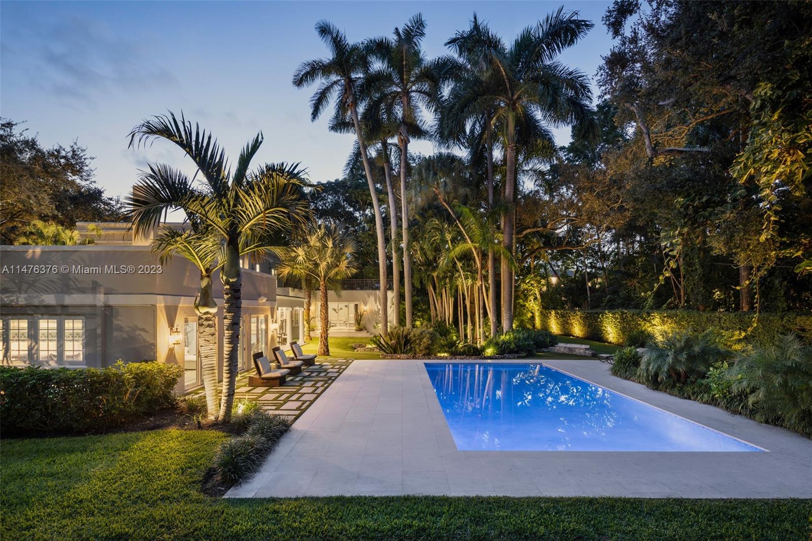 LEAFY WAY - Residential