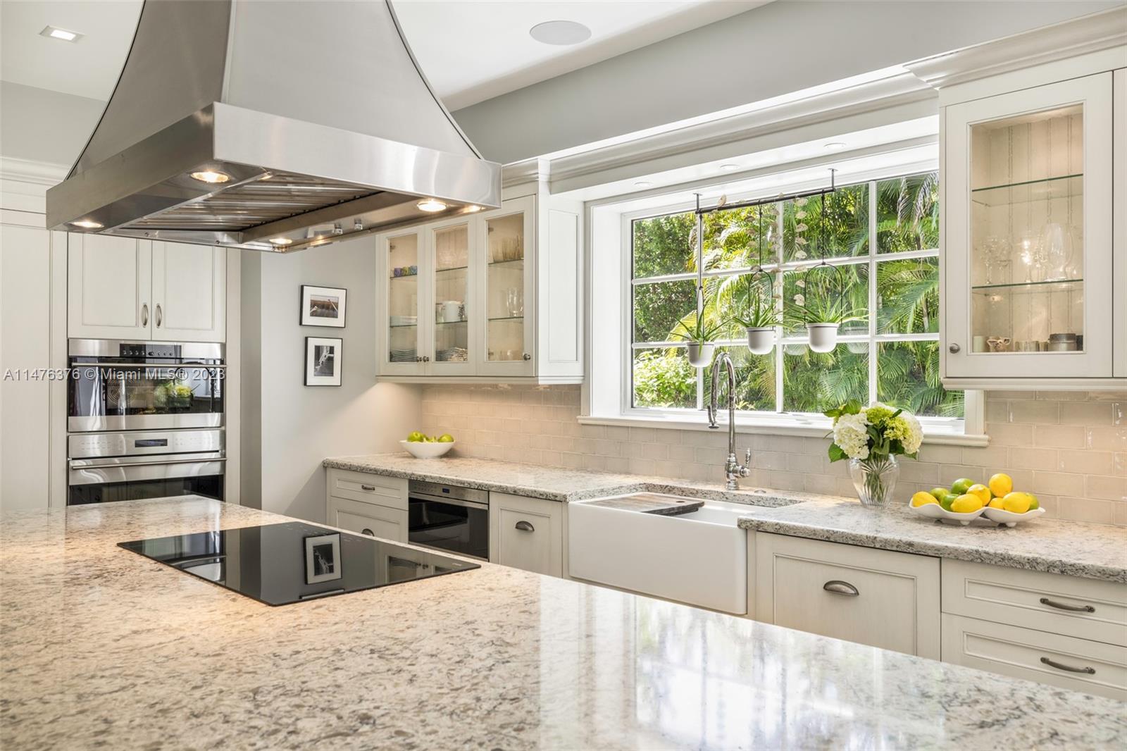 LEAFY WAY - Residential