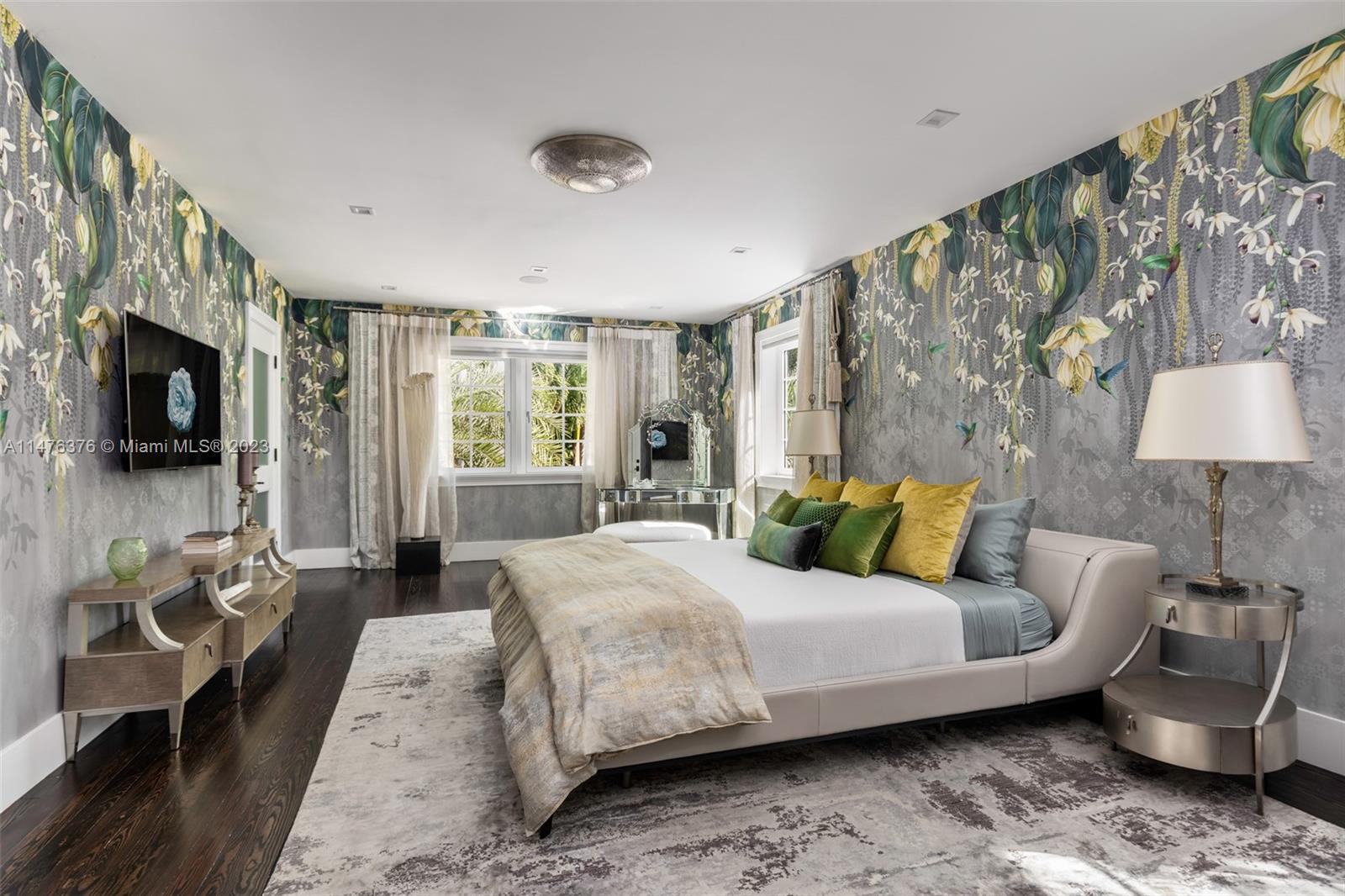 LEAFY WAY - Residential