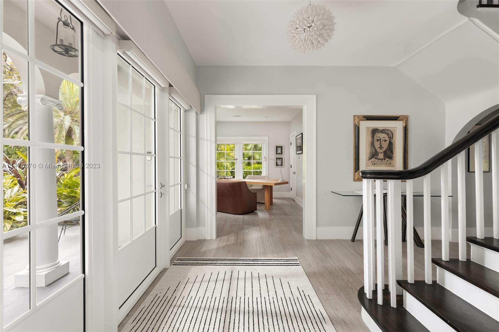 LEAFY WAY - Residential