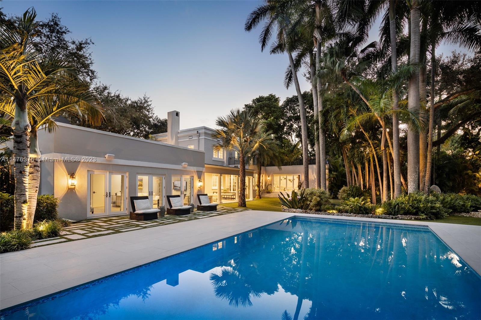 LEAFY WAY - Residential