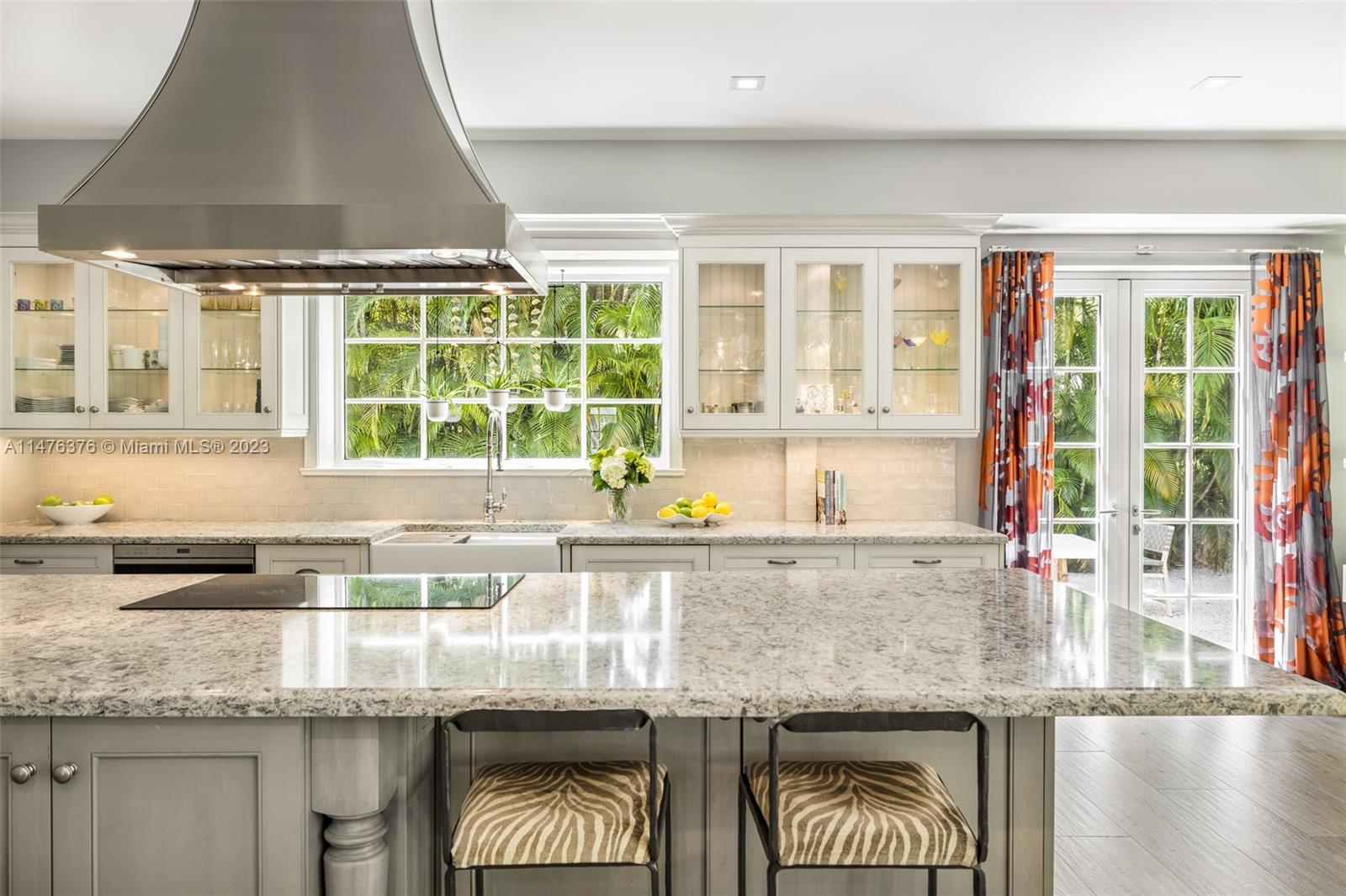 LEAFY WAY - Residential