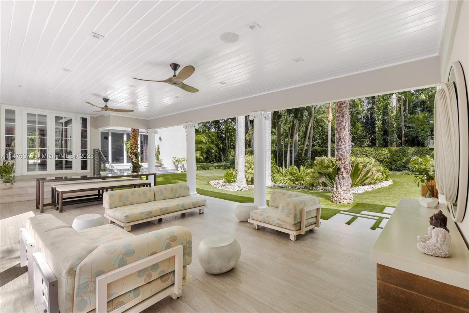 LEAFY WAY - Residential