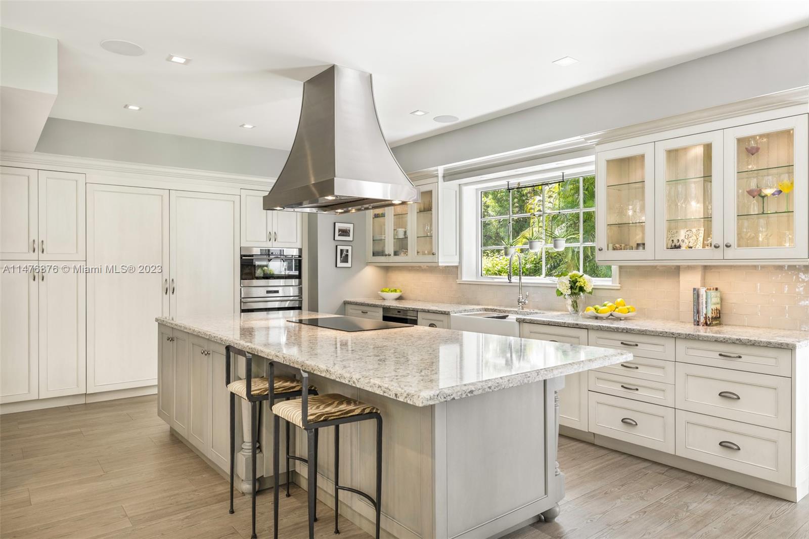 LEAFY WAY - Residential