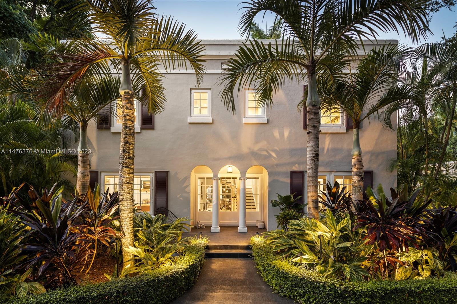 LEAFY WAY - Residential