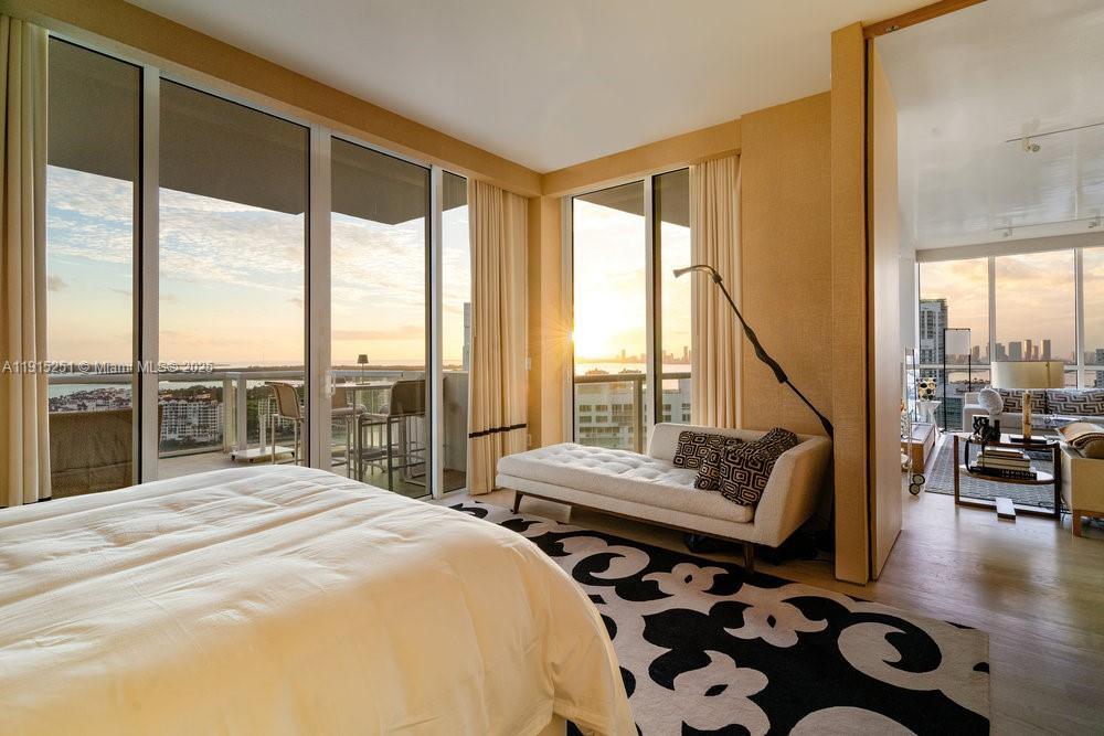 CONTINUUM ON SOUTH BEACH - Residential