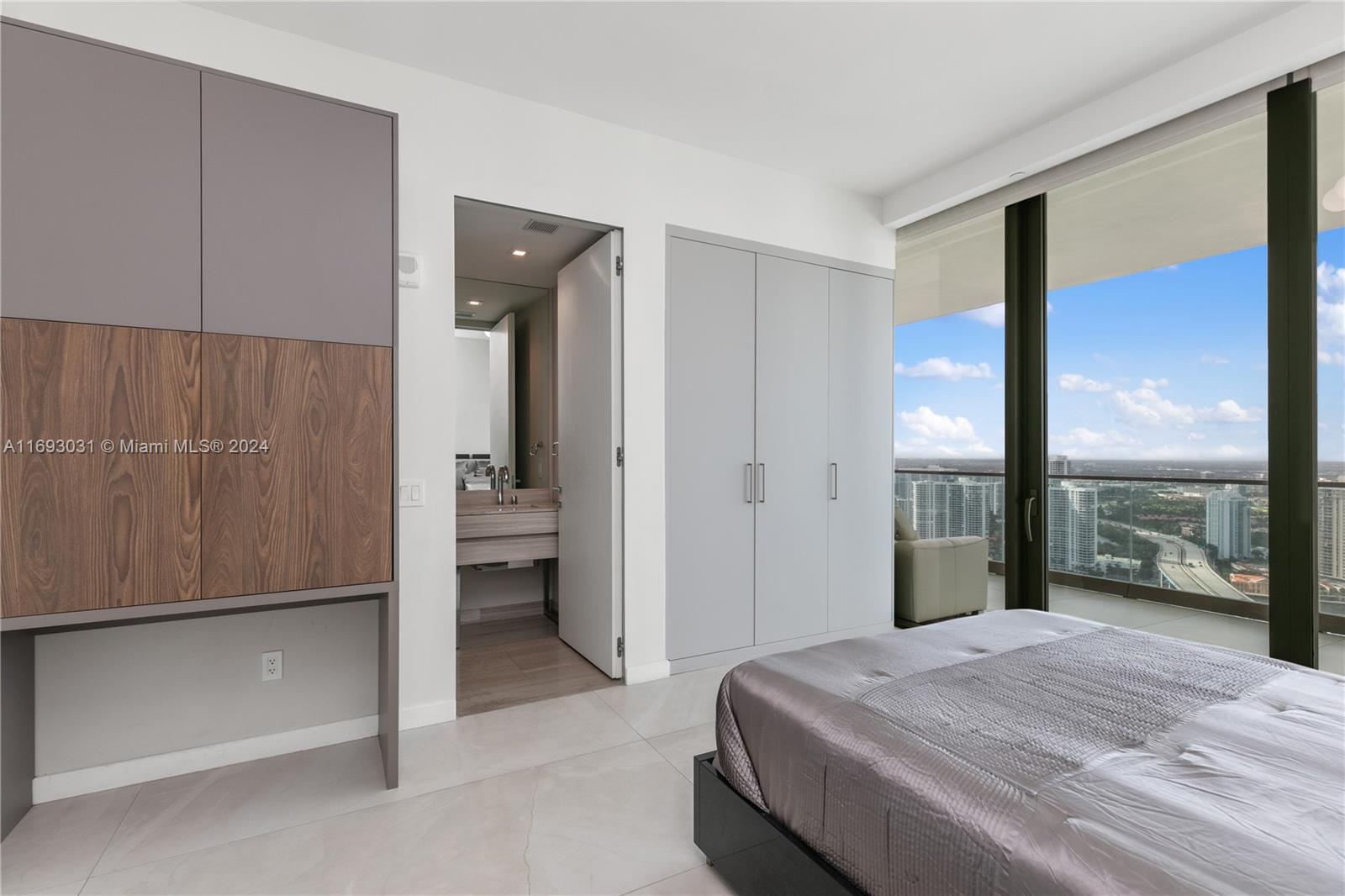 18975 COLLINS CONDO - Residential