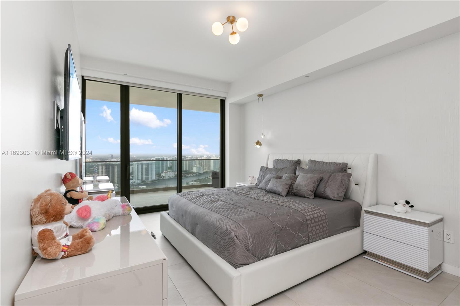 18975 COLLINS CONDO - Residential