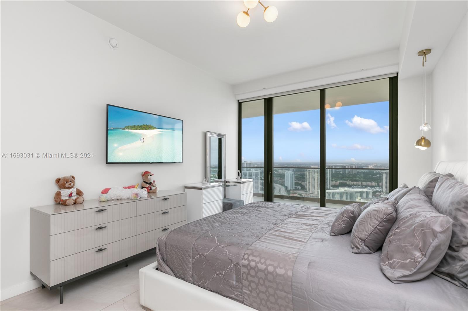 18975 COLLINS CONDO - Residential