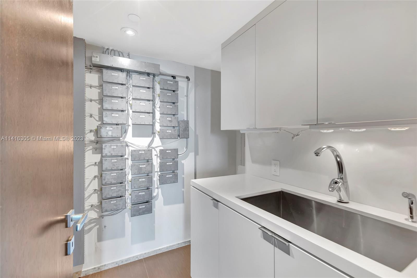 BRISTOL TOWER CONDO - Residential